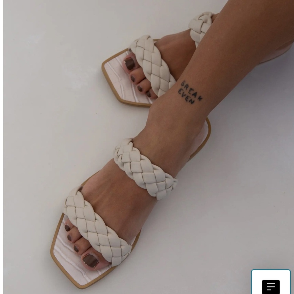 Dolce Vita Braided Sandals - Picture 3 of 6